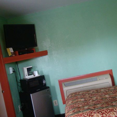 Budget Inn Mount Airy Ruang foto